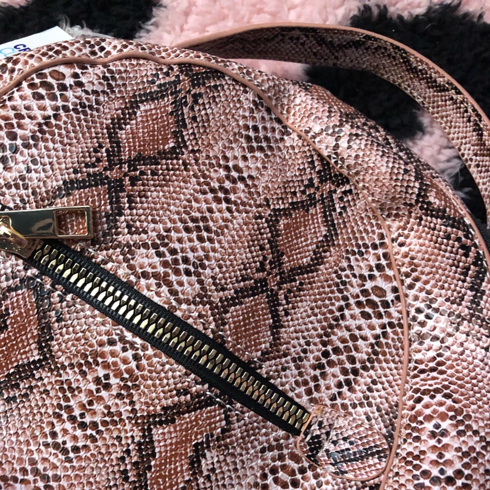 Snakeskin Mini Backpack 🎒🐍 - Picture 2 of 4